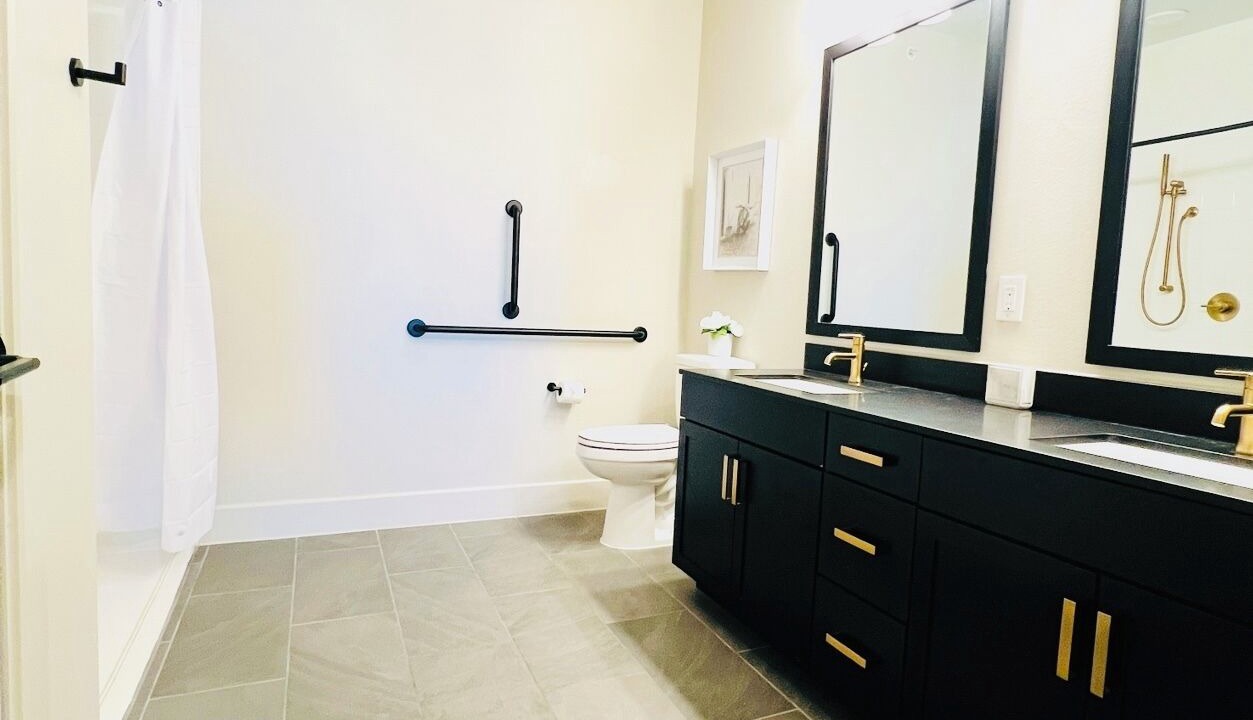 Photo of Bathroom in Deep Ellum