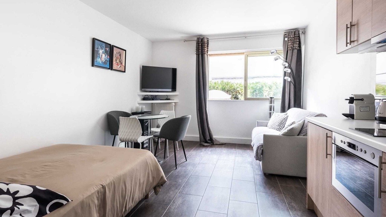 Photo of Bedroom in Faubourg-du-Roule