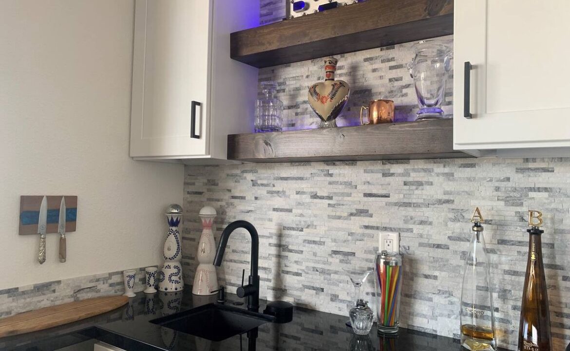 Photo of Kitchen in Discovery Bay