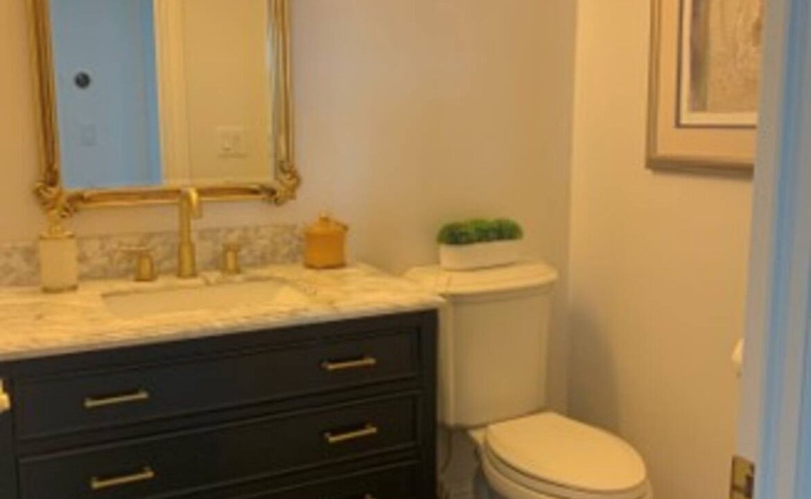 Photo of Bathroom in Discovery Bay