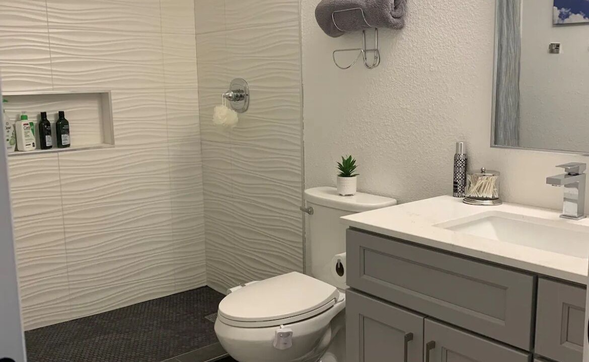 Photo of Bathroom in Discovery Bay