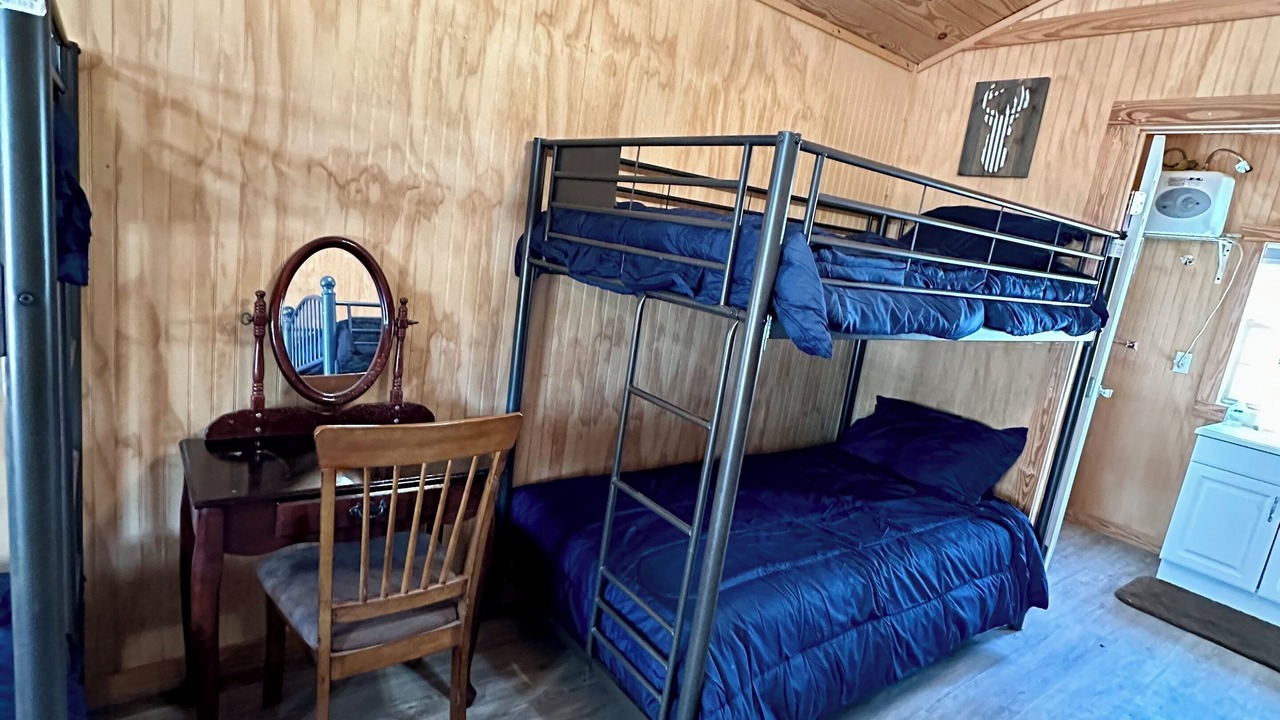 Photo of Bedroom in Harper