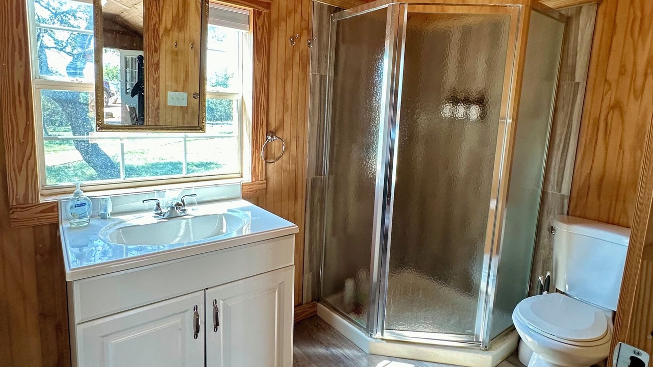 Photo of Bathroom in Harper