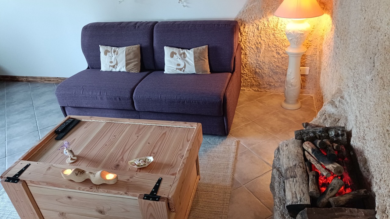 Photo of Livingroom in Dury