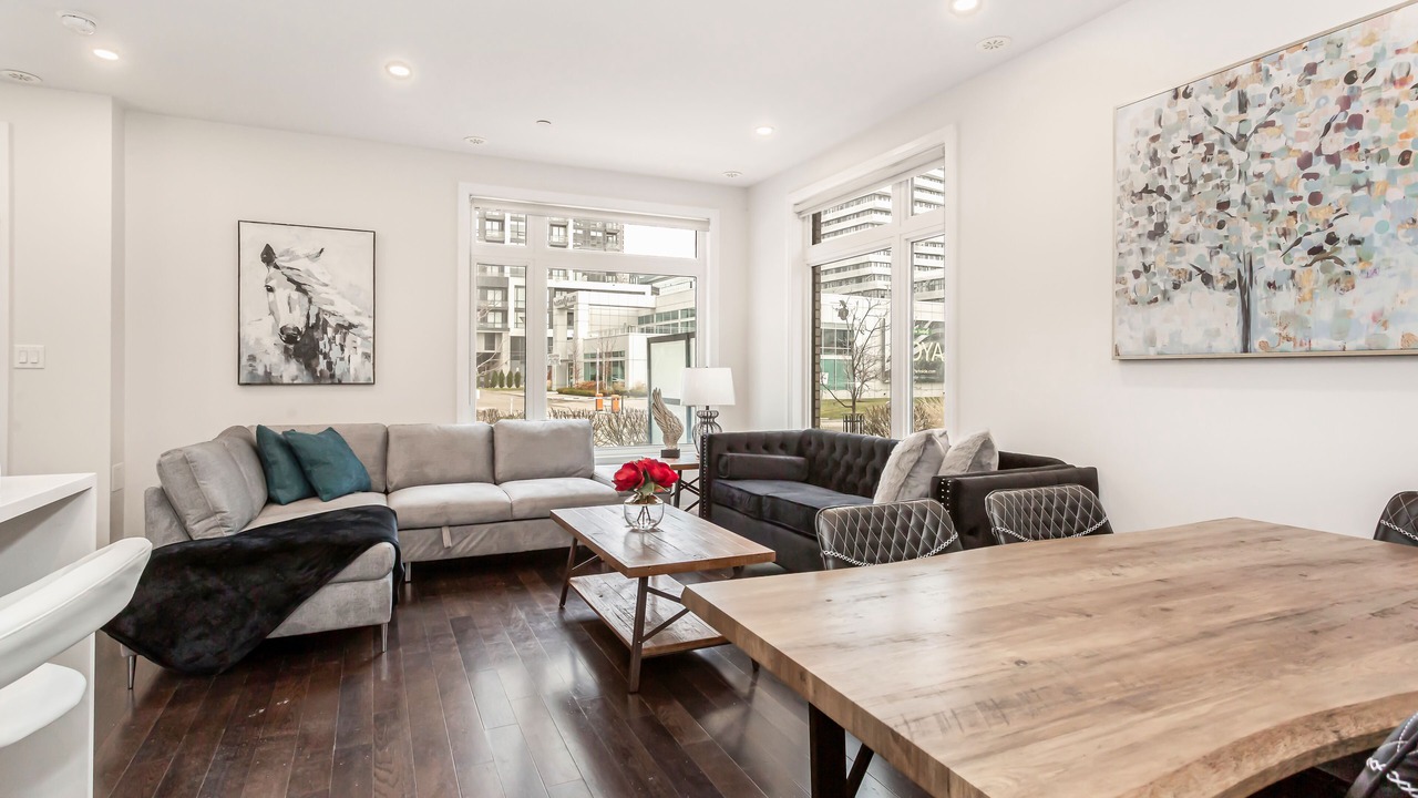 Photo of Livingroom in Mississauga