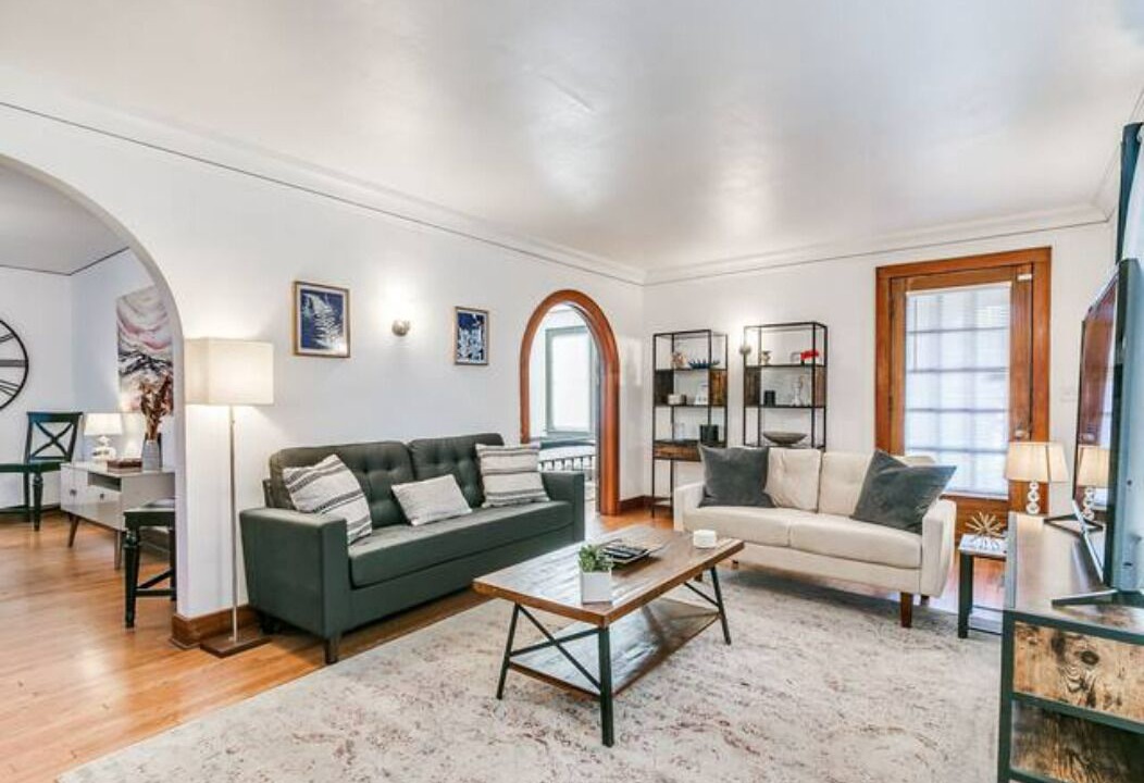 Photo of Livingroom in Crestwood