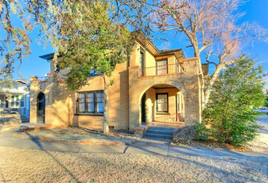 Photo of Outdoor in Crestwood