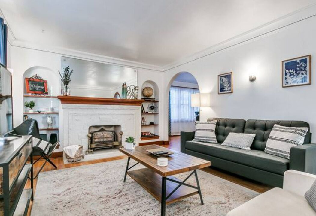Photo of Livingroom in Crestwood