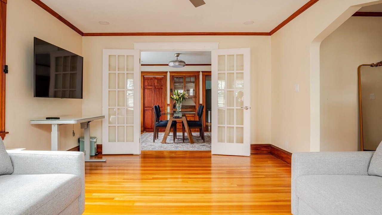 Photo of Livingroom in St. Elizabeth's