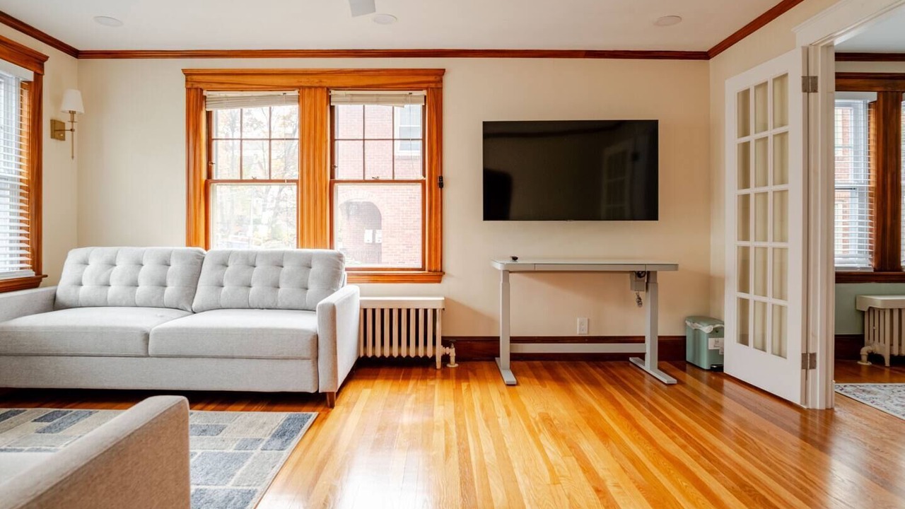 Photo of Livingroom in St. Elizabeth's
