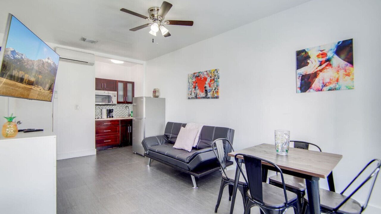 Photo of Livingroom in Flamingo/Lummus