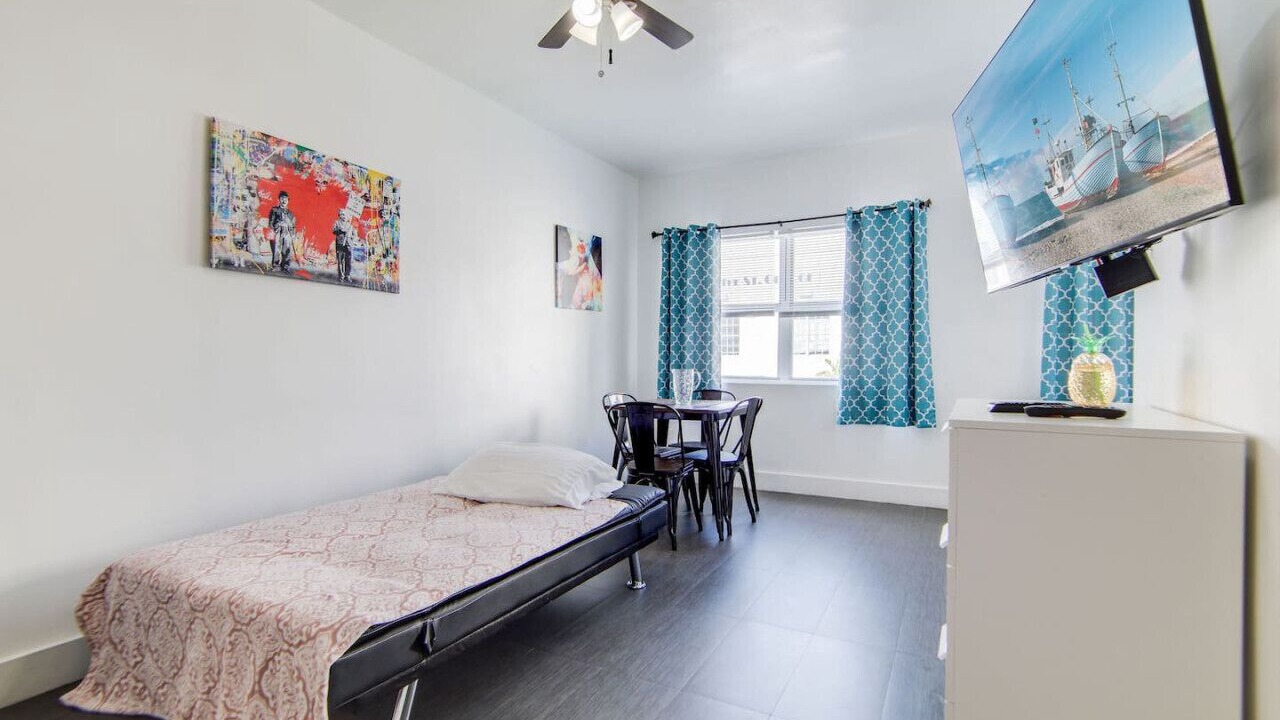 Photo of Bedroom in Flamingo/Lummus