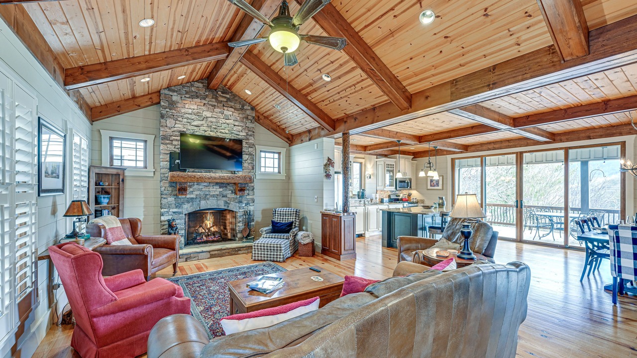 Photo of Others in Dillard