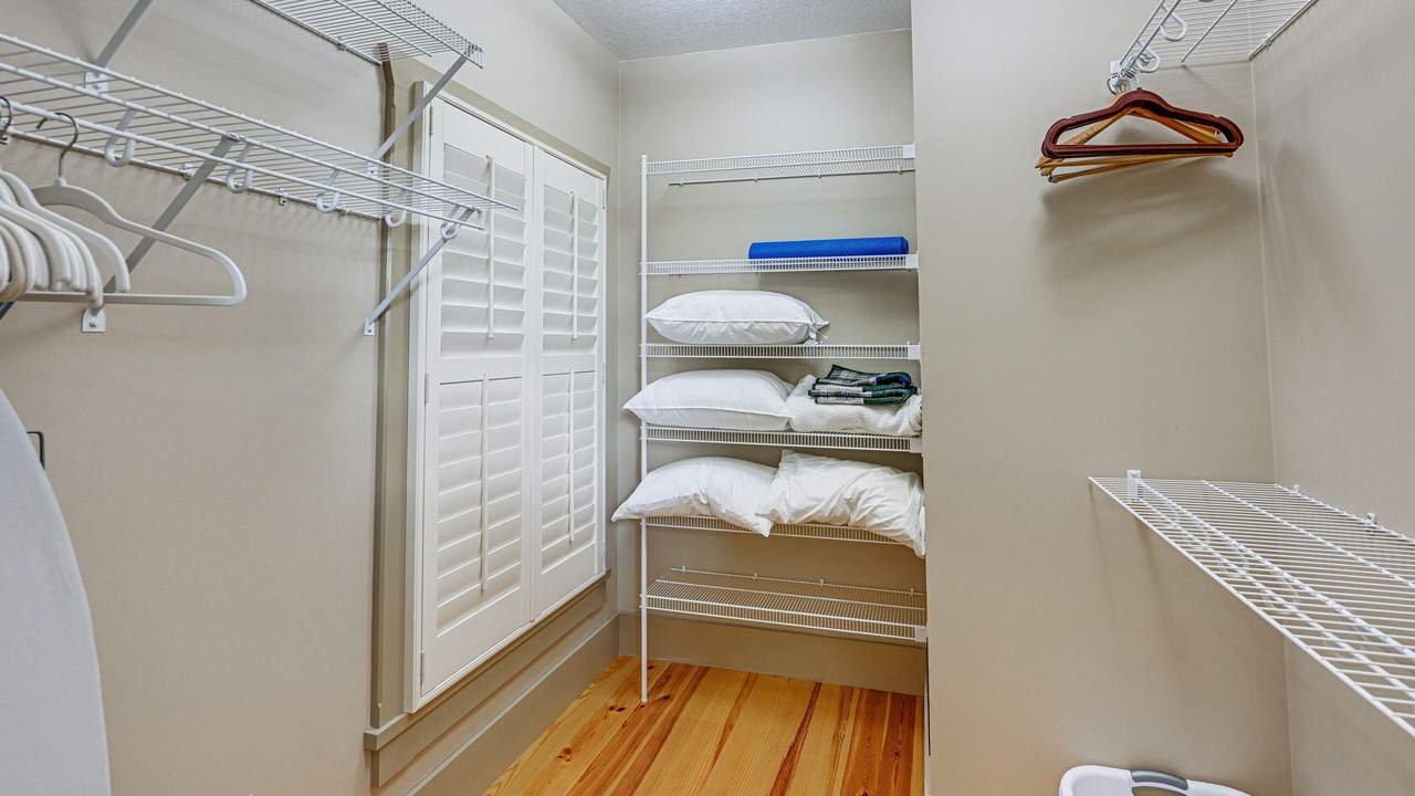 Photo of Others in Dillard