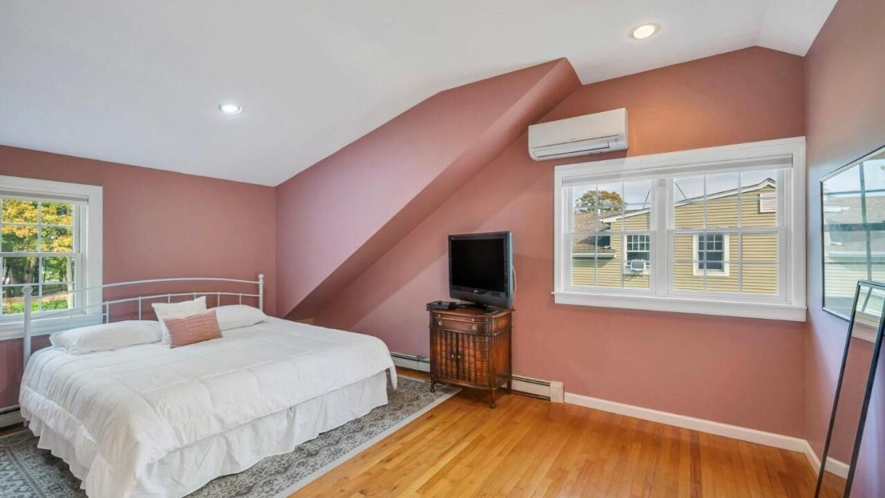 Photo of Bedroom in Greenport West