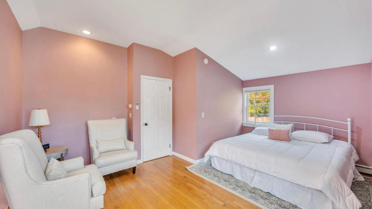 Photo of Bedroom in Greenport West