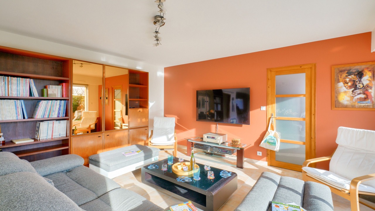 Photo of Livingroom in Ploneour-Lanvern