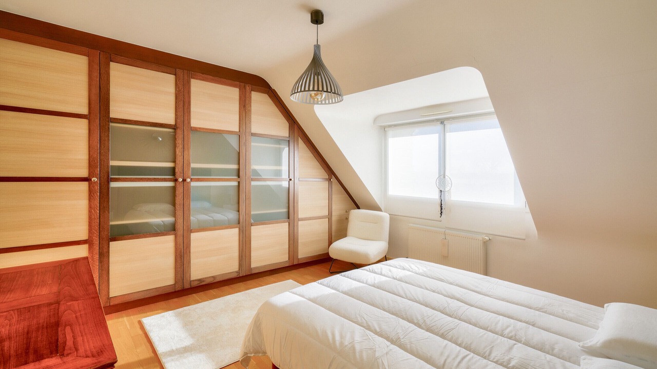 Photo of Bedroom in Ploneour-Lanvern