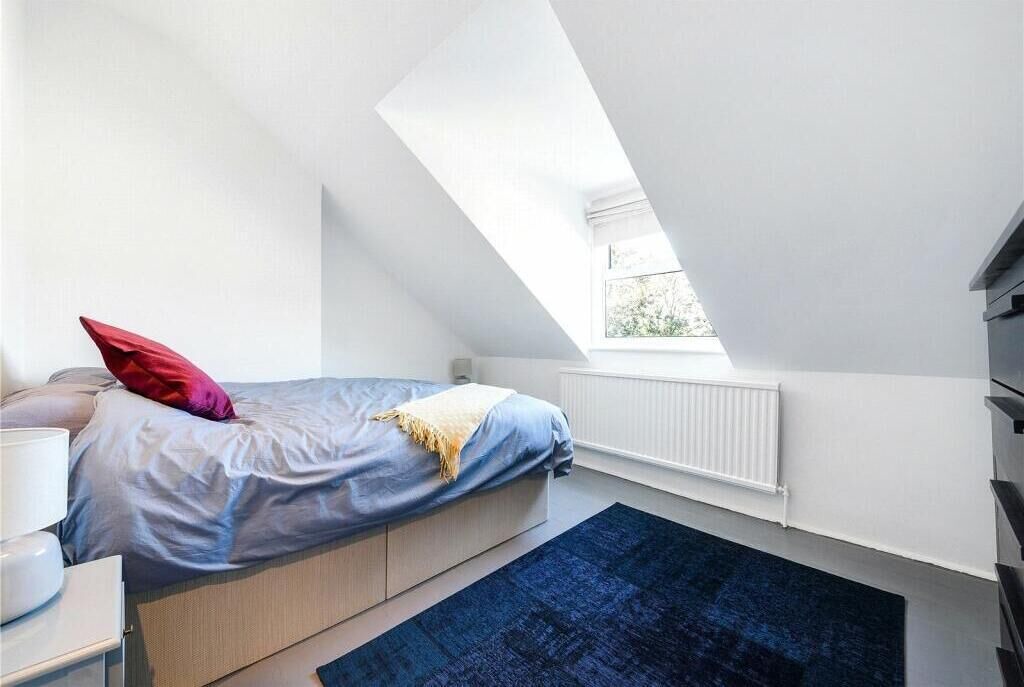 Photo of Bedroom in Askew