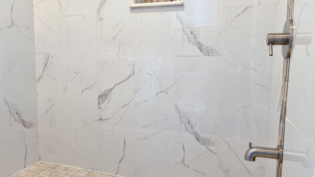 Photo of Bathroom in Orange