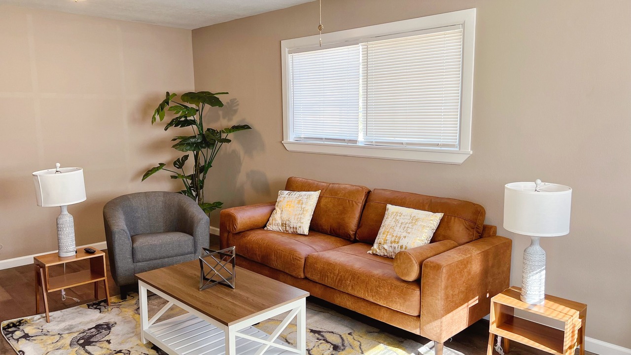 Photo of Livingroom in Orange