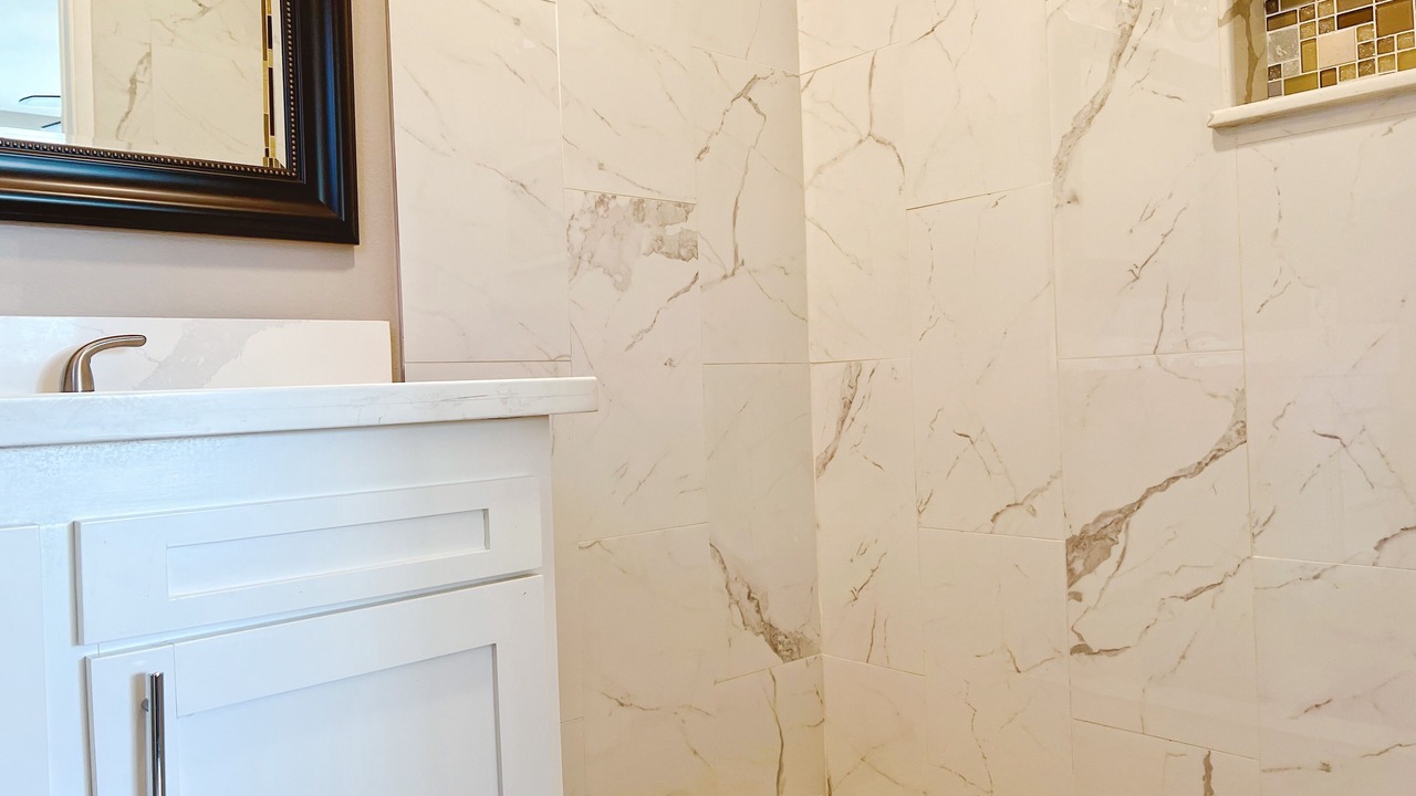 Photo of Bathroom in Orange
