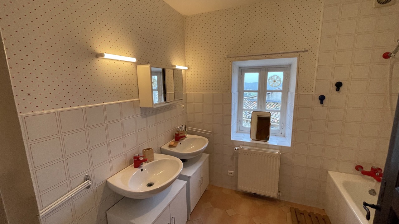 Photo of Bathroom in Mons