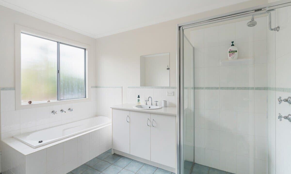 Photo of Bathroom in Encounter Bay