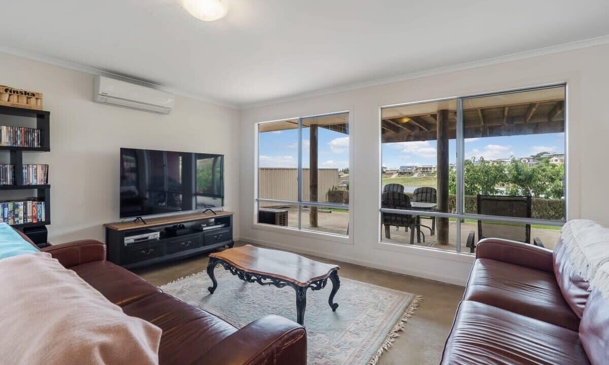 Photo of Livingroom in Encounter Bay