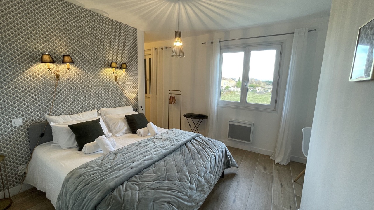 Photo of Bedroom in Entraigues-sur-la-Sorgue