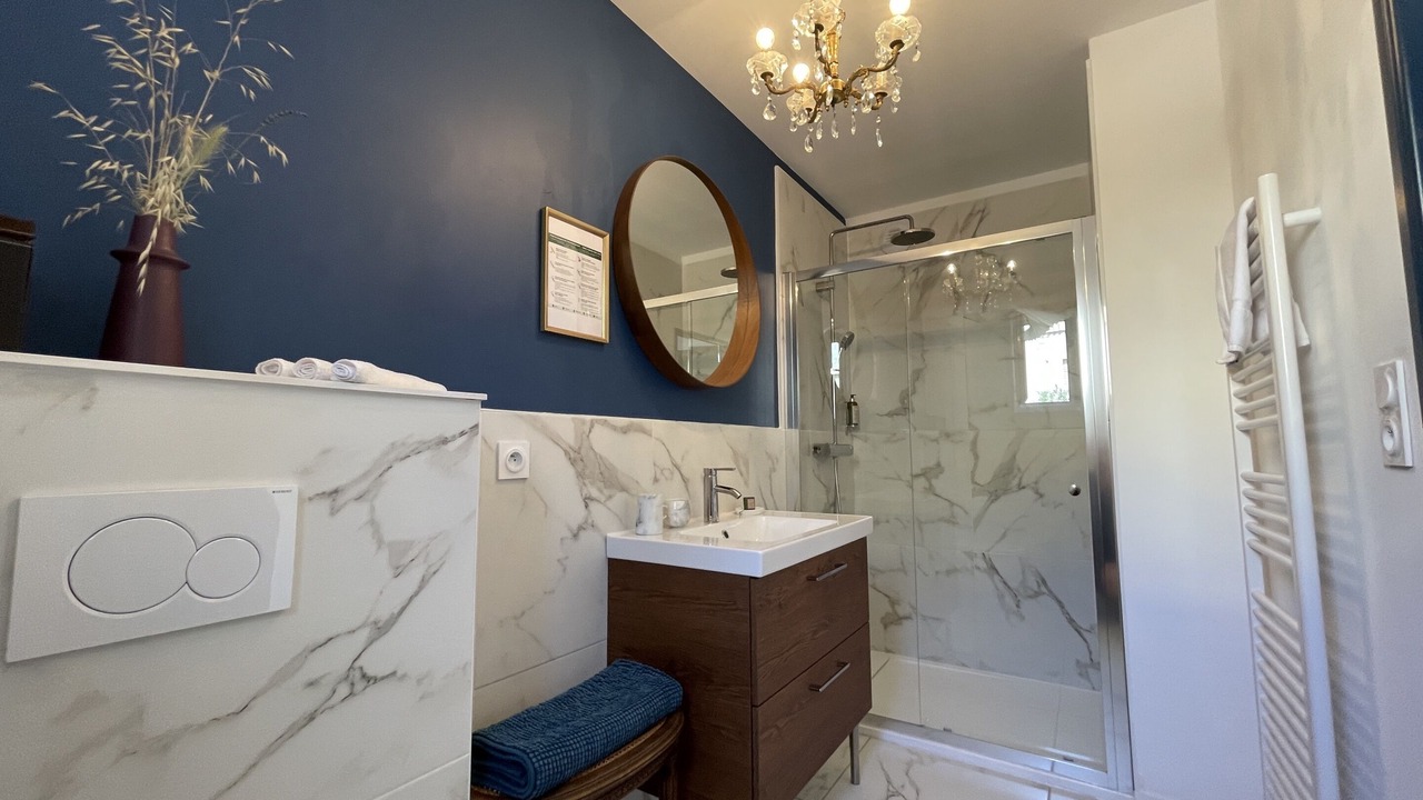 Photo of Bathroom in Entraigues-sur-la-Sorgue