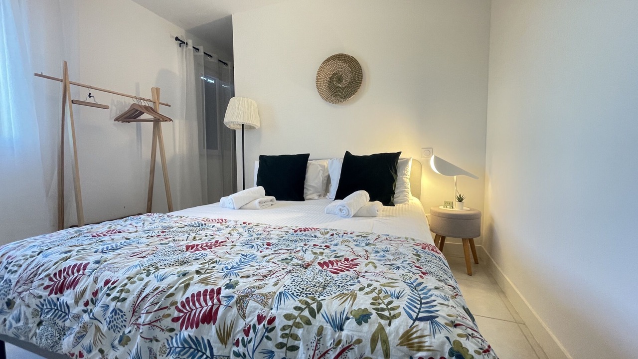 Photo of Bedroom in Entraigues-sur-la-Sorgue