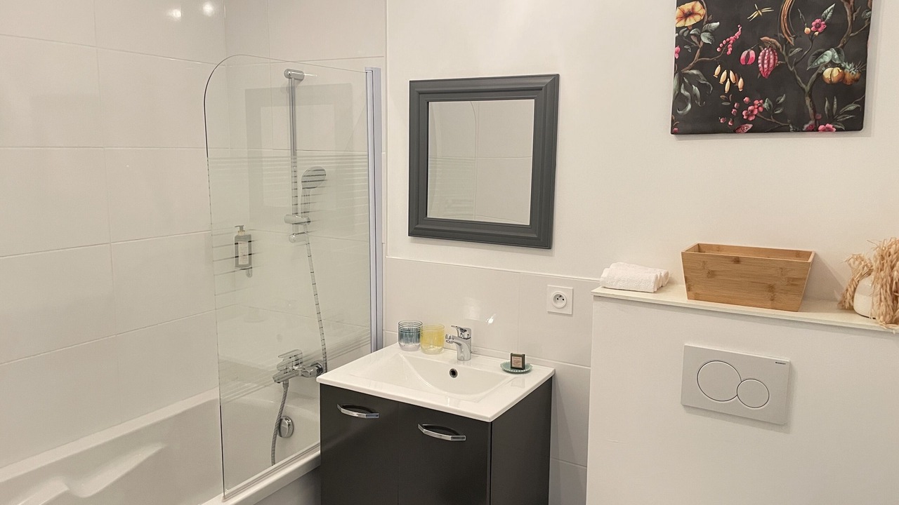Photo of Bathroom in Entraigues-sur-la-Sorgue