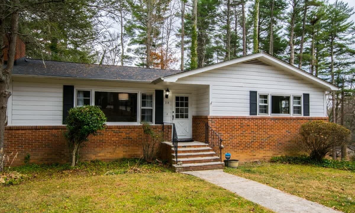 Photo of Others in Hendersonville