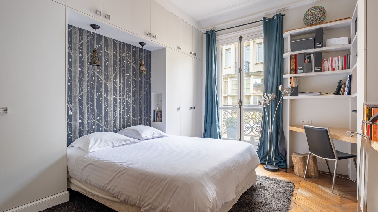 Photo of Bedroom in Champs-Elysees