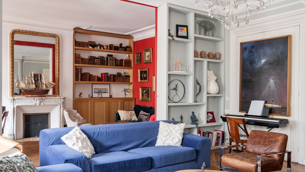 Photo of Livingroom in Champs-Elysees