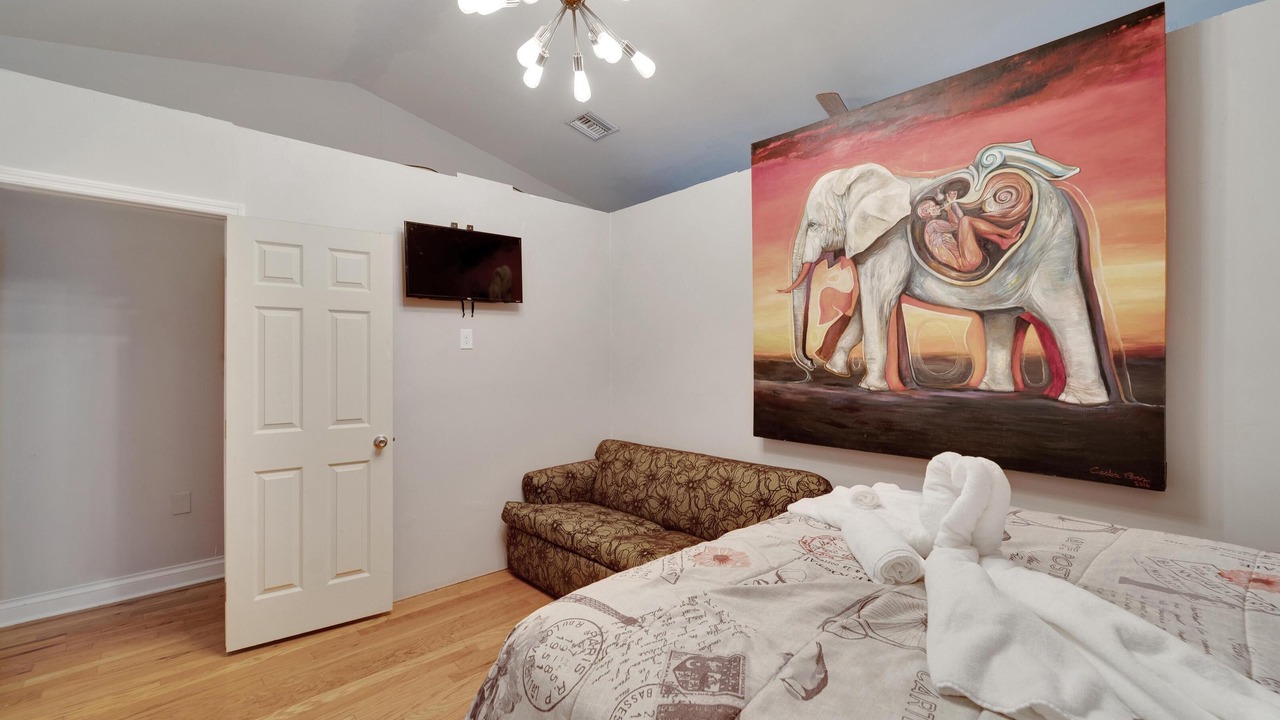 Photo of Bedroom in Channel District
