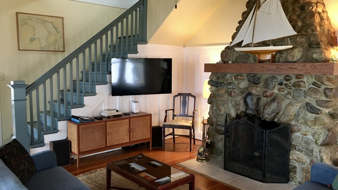 Photo of Livingroom in Lexington