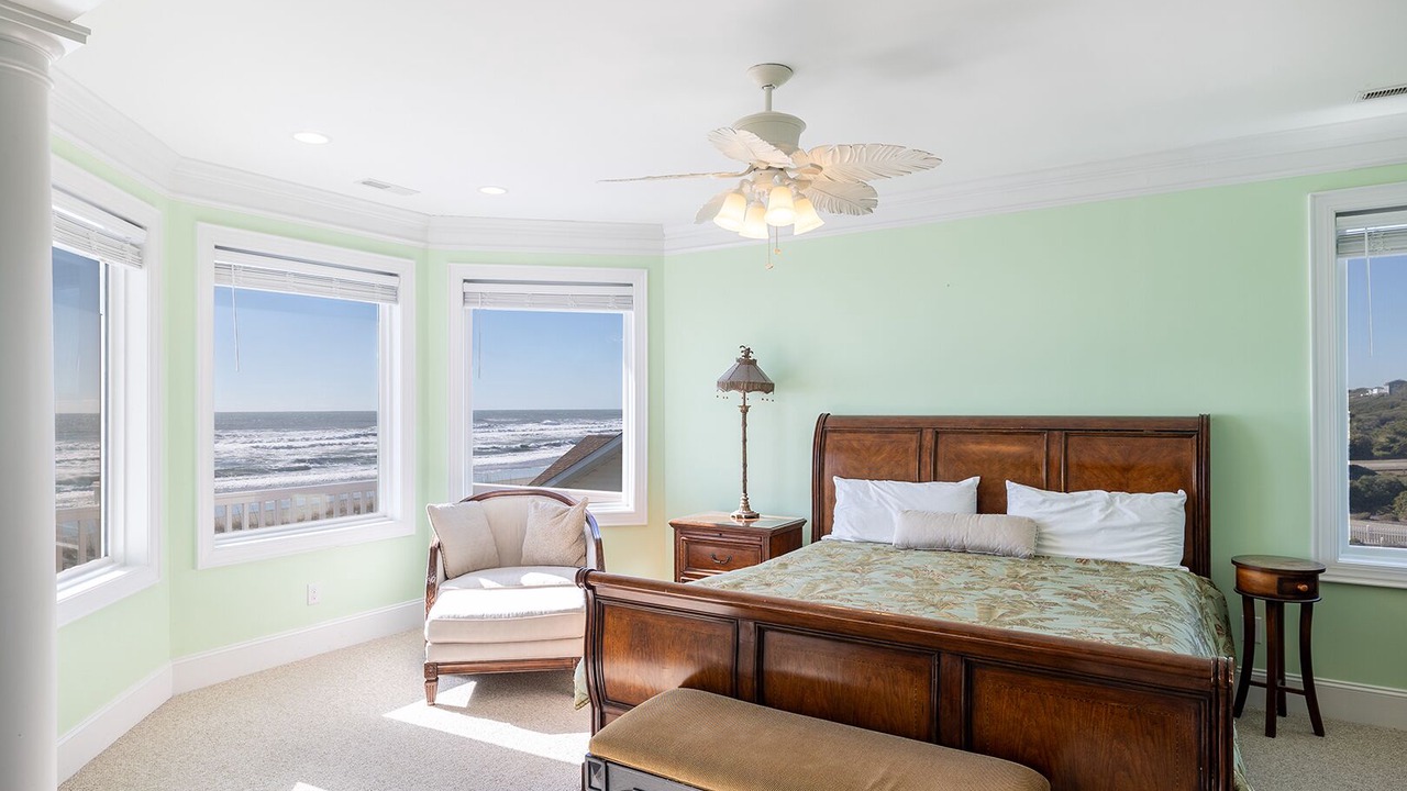 Photo of Patio Balcony in Emerald Isle