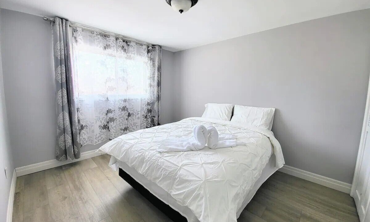 Photo of Bedroom in Thorold