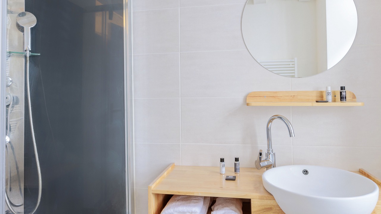 Photo of Bathroom in Crespieres