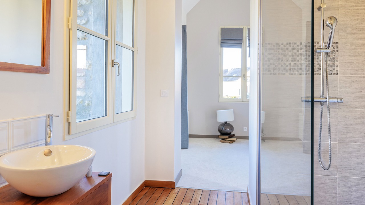 Photo of Bathroom in Crespieres