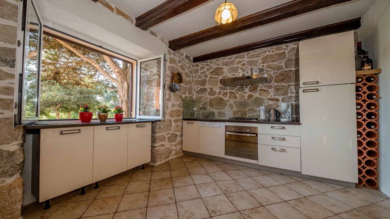 Photo of Kitchen in Supetarska Draga