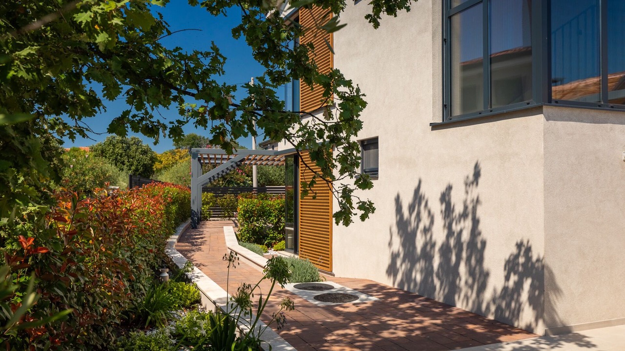 Photo of Outdoor in Kadumi