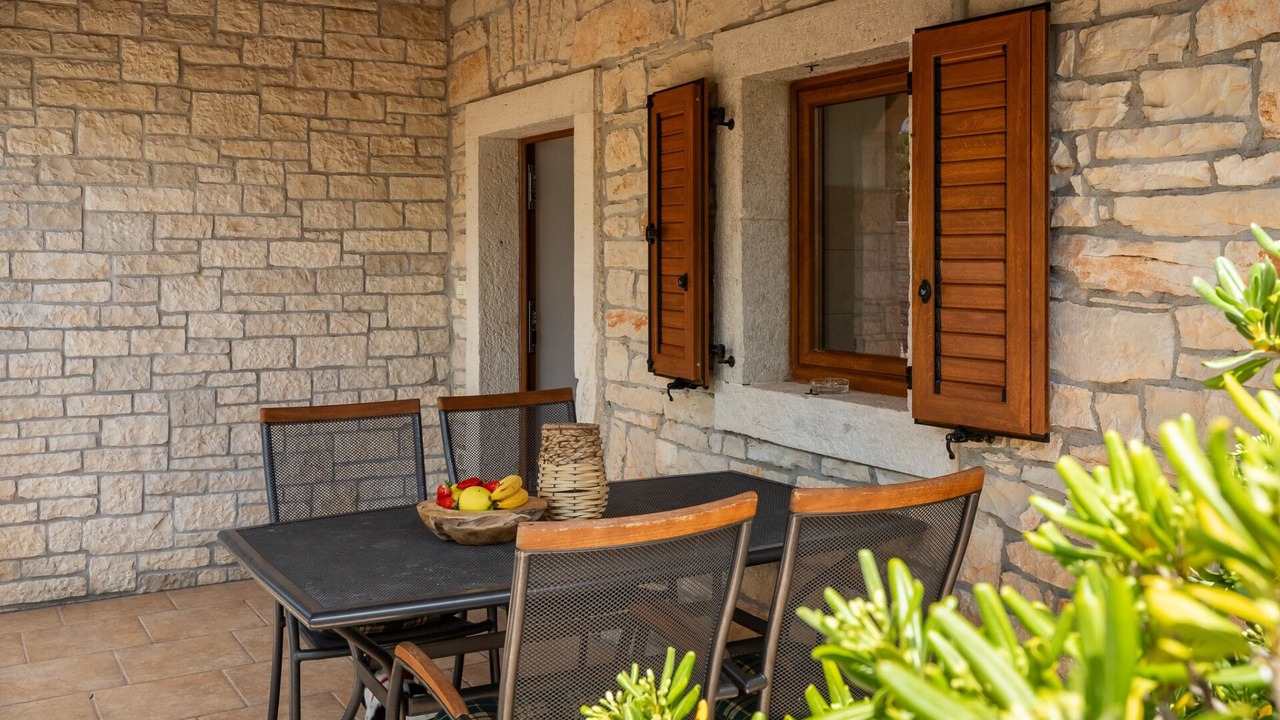 Photo of Outdoor in Kringa