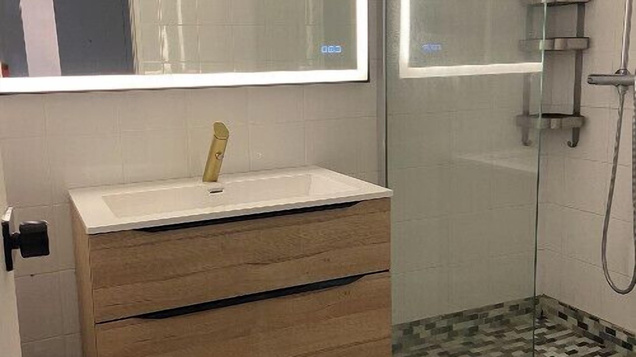 Photo of Bathroom in Touques