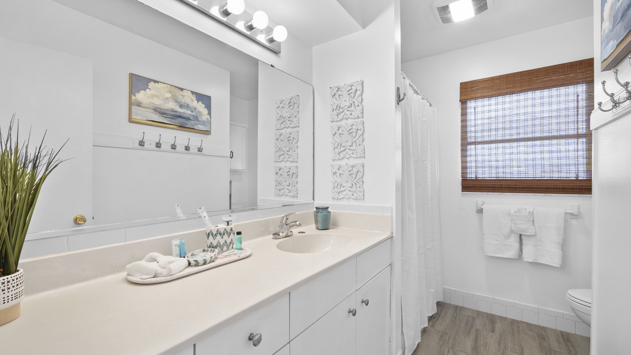 Photo of Bathroom in Venice Gardens