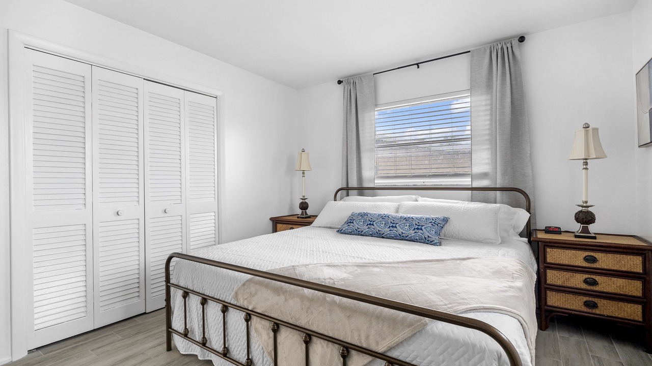 Photo of Bedroom in Venice Gardens