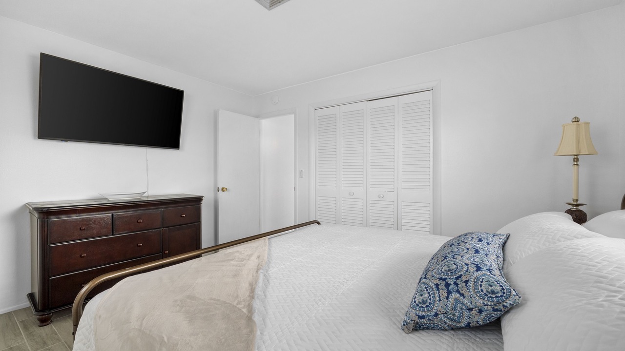 Photo of Bedroom in Venice Gardens