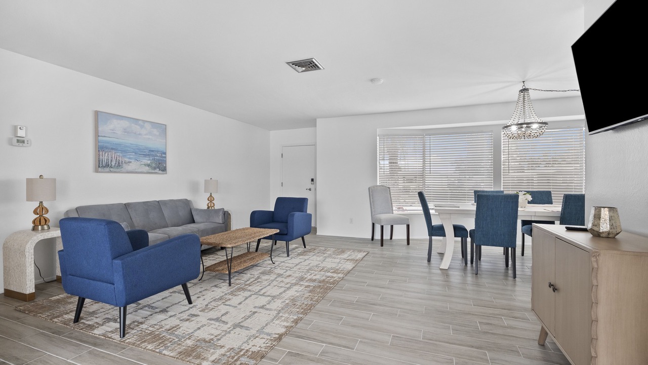 Photo of Livingroom in Venice Gardens